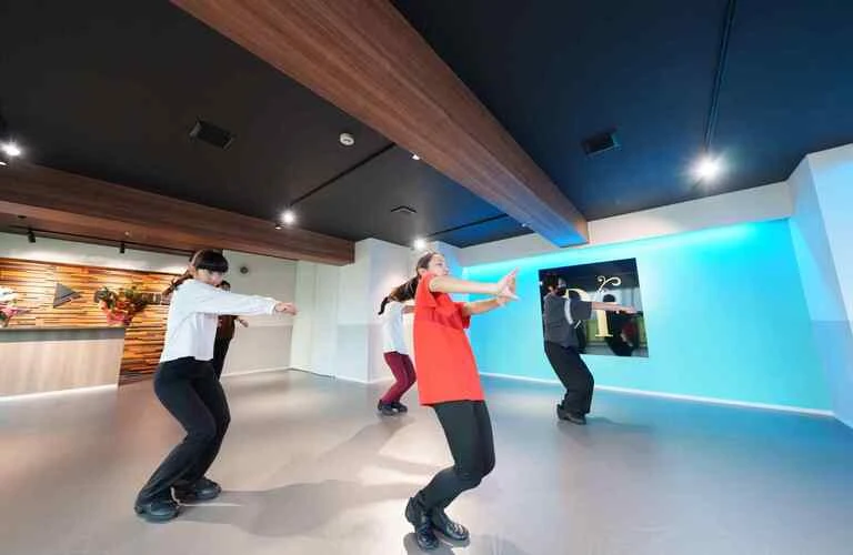HIPHOPダンスで笑顔と汗を流し、心身ともにリフレッシュ！